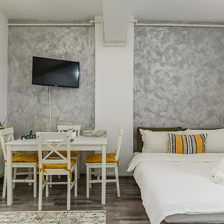 Jad - Comfortable - - Coresi Apartment *