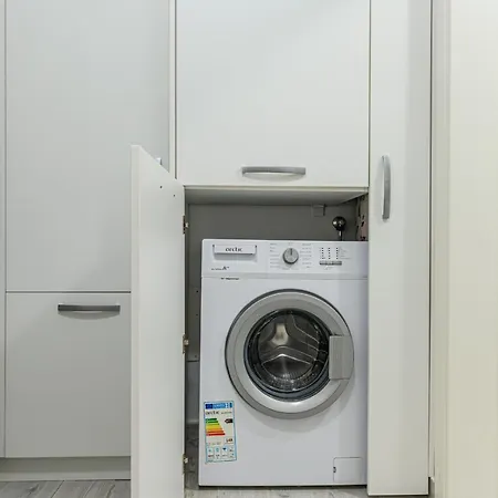 Jad - Comfortable - - Coresi Apartment *