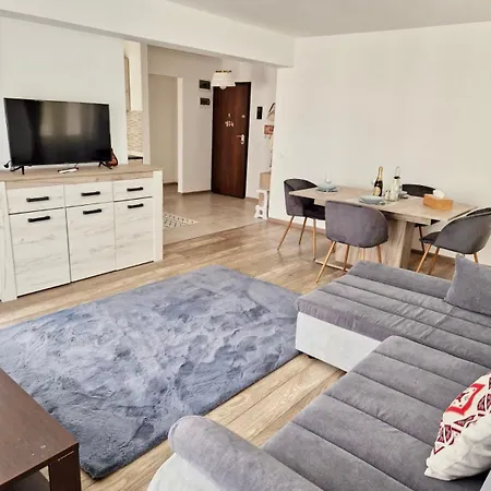 Apartment Jad - Comfortable - - Coresi Brasov