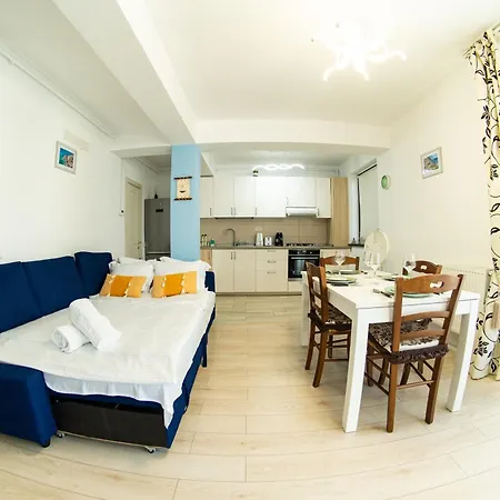 Jad - Comfortable - - Coresi Apartment