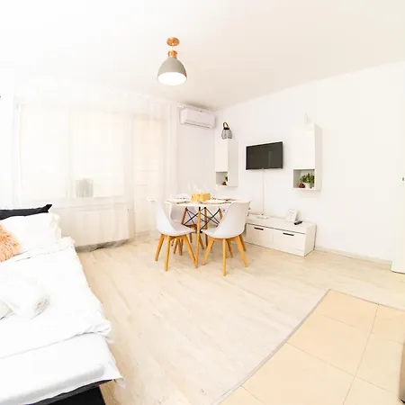 Apartment Jad - Comfortable - - Coresi *